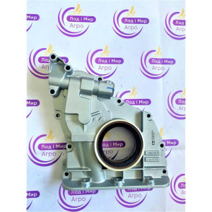 F946201210060 Кришка двигуна передня з масляним насосом F934201210720 F934201210150 (Agco)