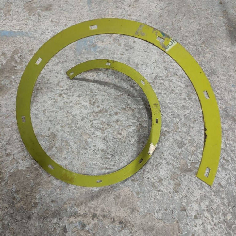 0009923611 Reinforcing Element Right (Claas)