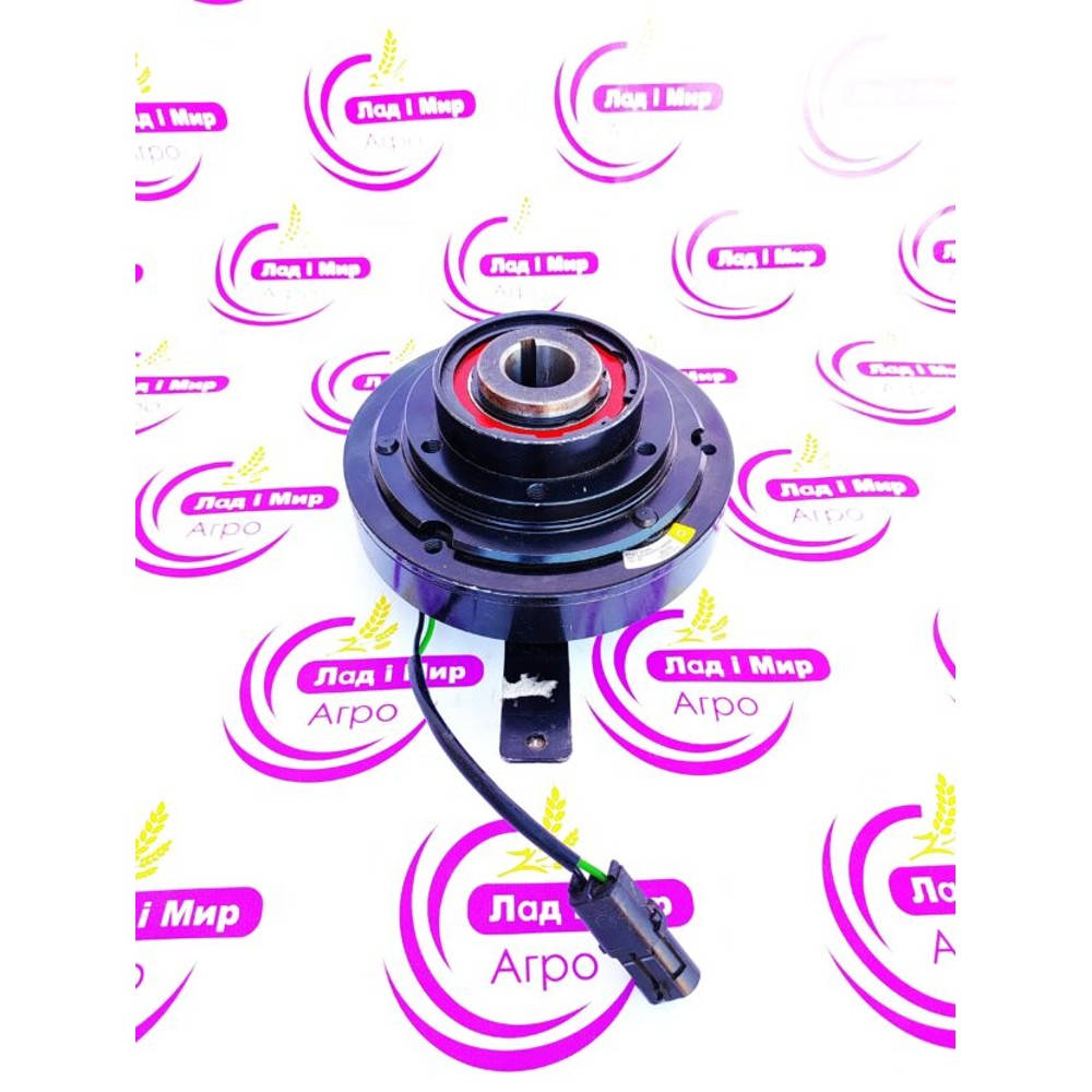 823-231C Coupling (GREAT PLAINS)