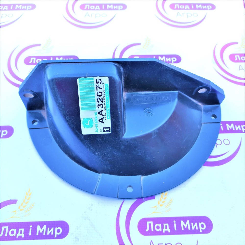 AA32075 Кронштейн (John Deere)