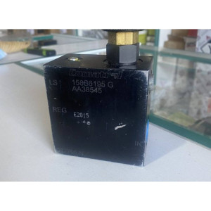 AA38545 Valve (John Deere)