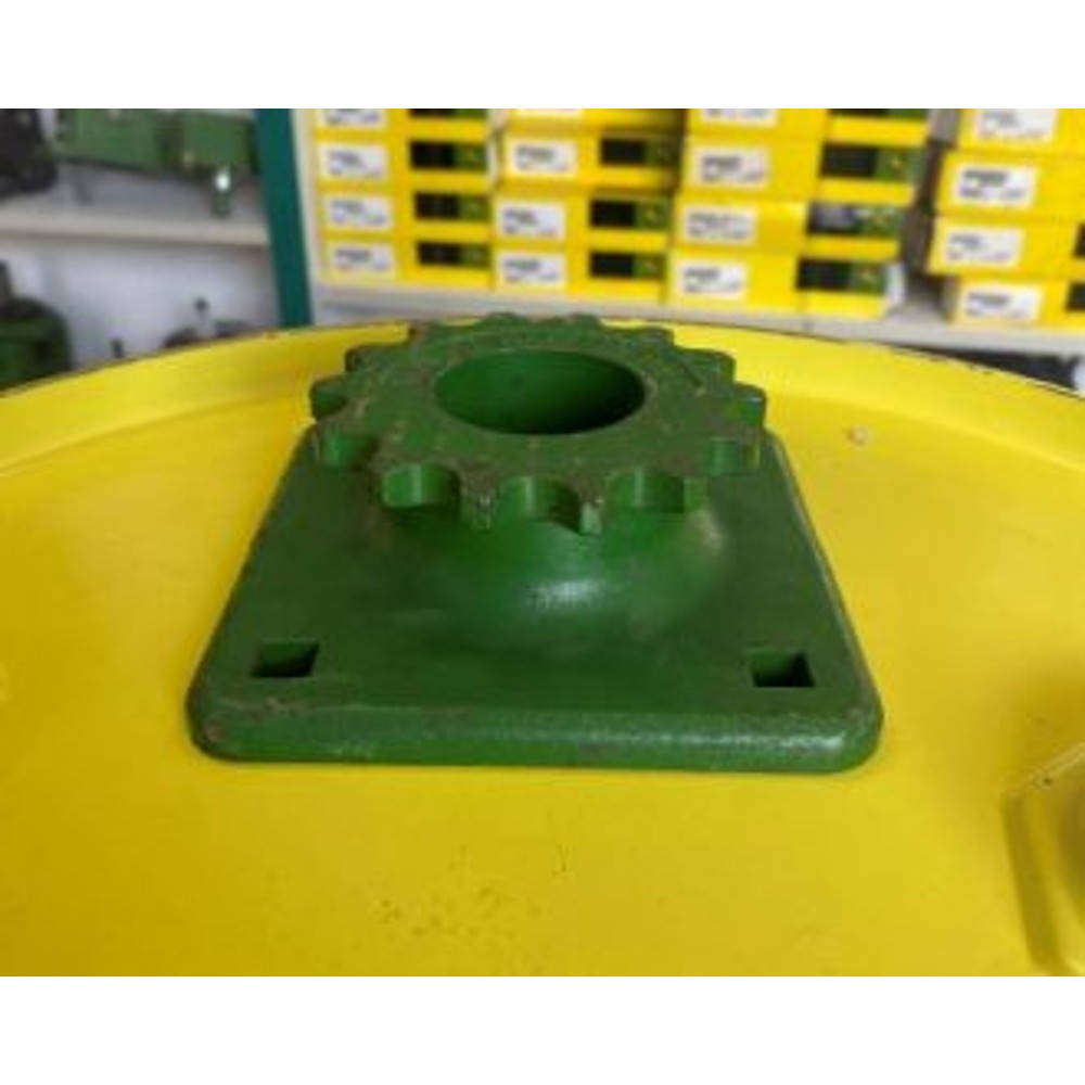 H147702 Drive (John Deere)