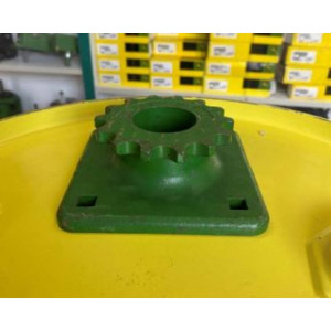 H147702 Drive (John Deere)