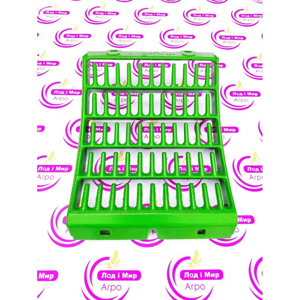 H174439 Grille (John Deere)