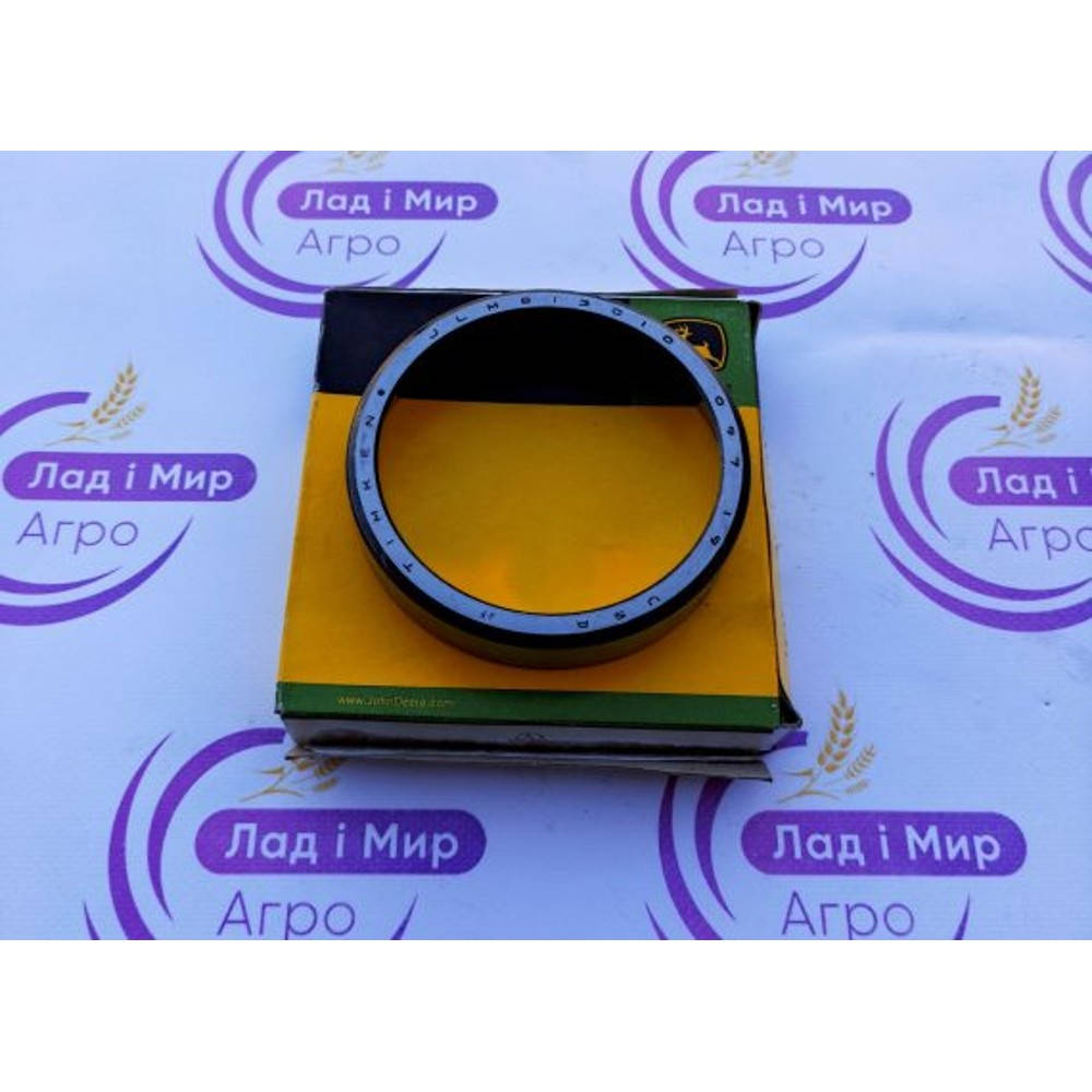 R108547 Bearing Sleeve (John Deere)