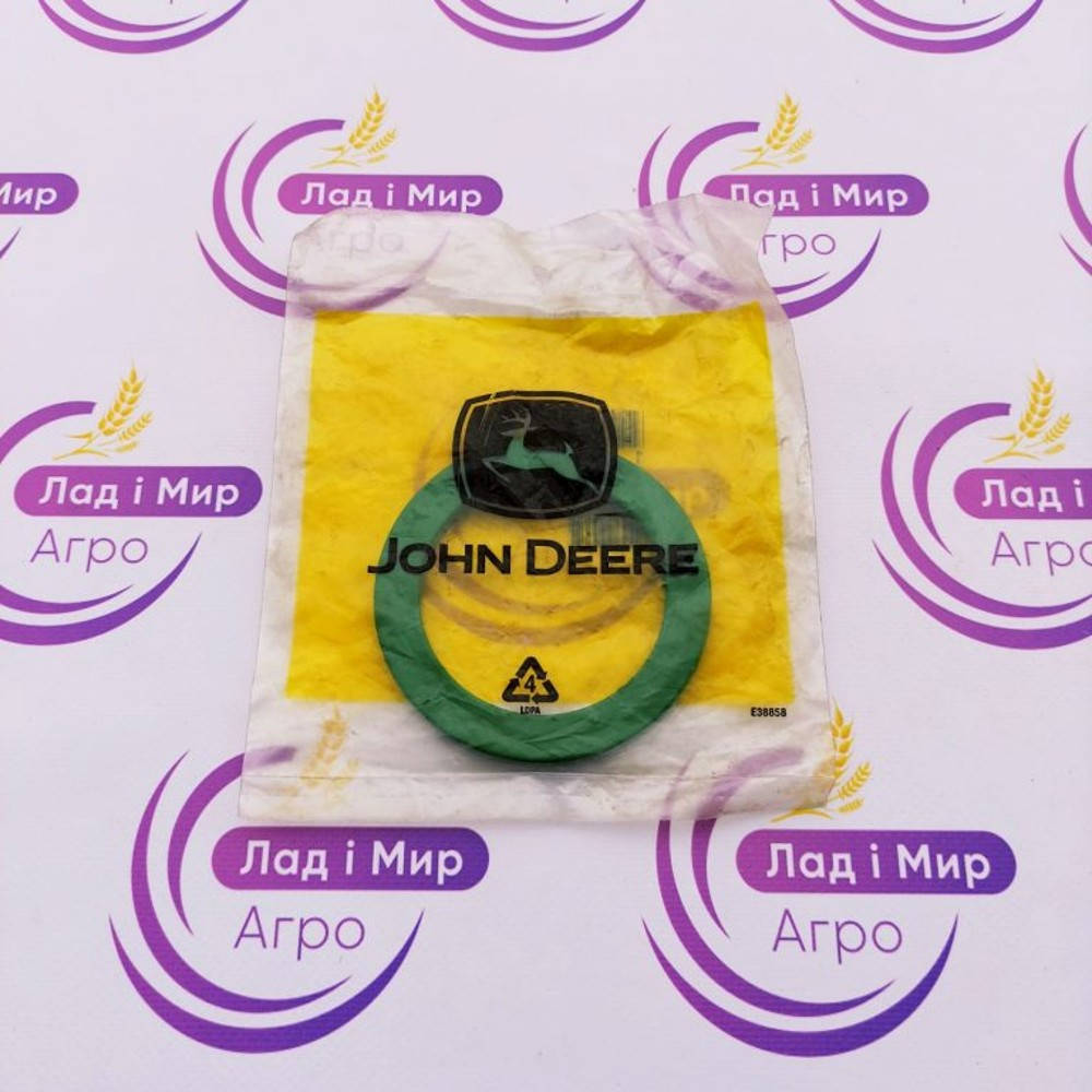 R325582 Washer (John Deere)