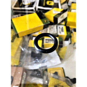 R505146 Ring (John Deere)