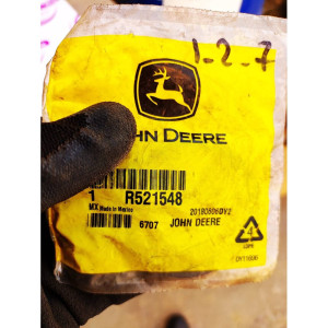 R521548 Seal (John Deere)