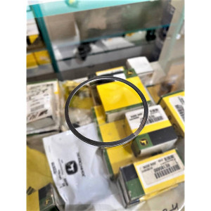R529253 Ring (John Deere)