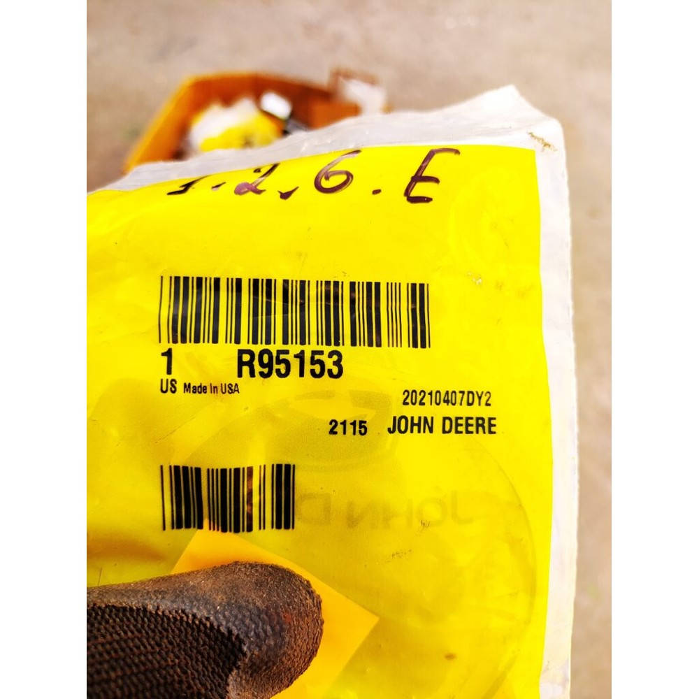 R95153 Кільце пружнє TK=2.34 (John Deere)