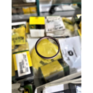 T162854 Ring (John Deere)