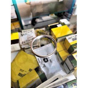 R522049 Valve Seat 45° (John Deere)