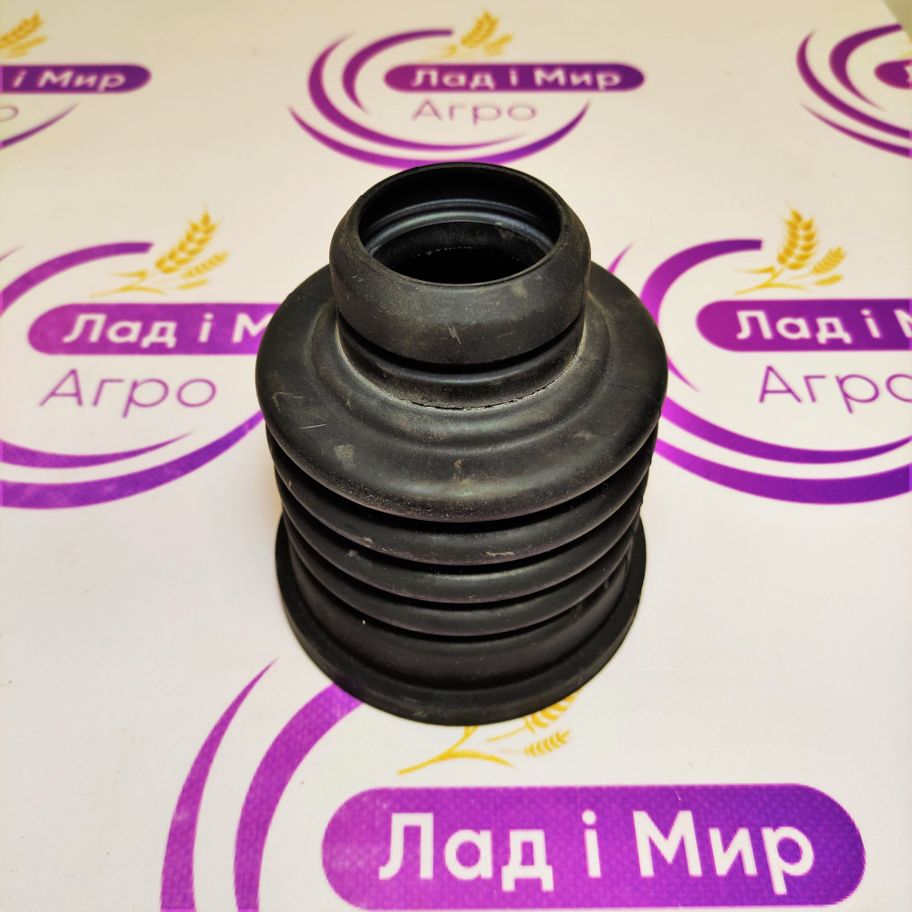 R216826 Boot (John Deere)