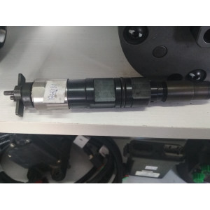 RE529149-US Форусунка паливна (John Deere (ВЖИВАНЕ) (USED))