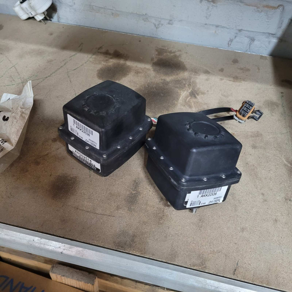 AKK22536-US Actuator AKK22536 (John Deere (USED))