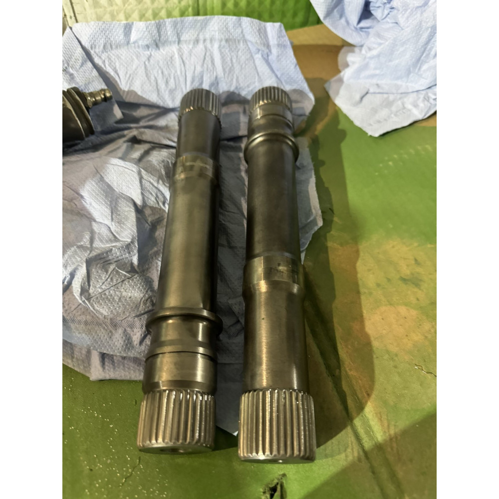 R227481-US Shaft (John Deere (USED)