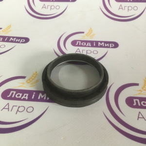 RE65592 Front Axle Shaft Seal (John Deere)