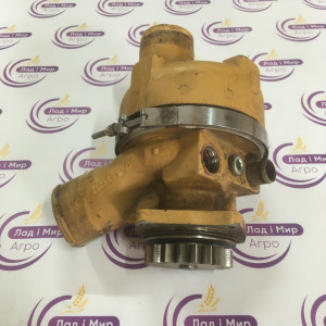 R534017-US Water Pump (John Deere (USED))