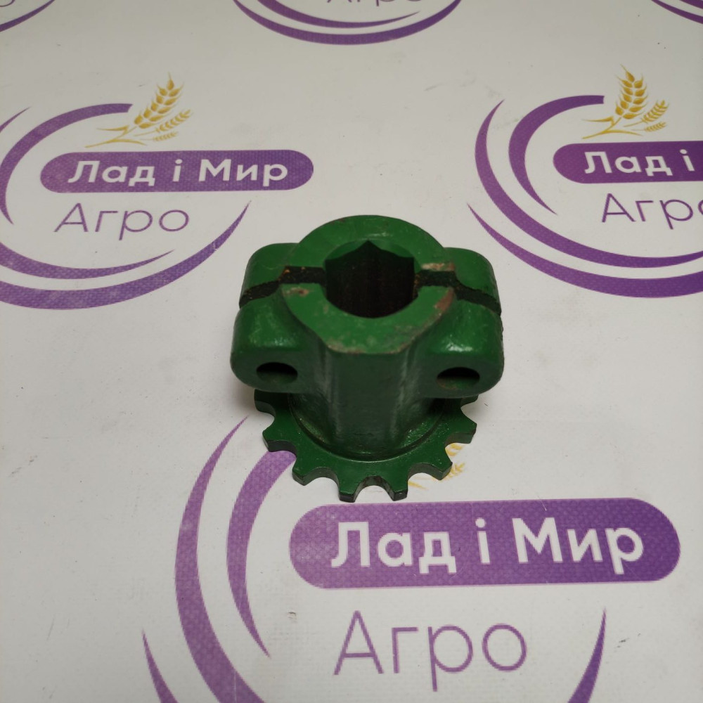 N103656 sprocket (John Deere)