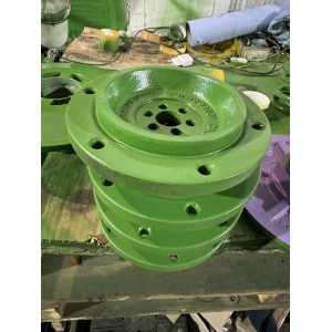 R292700-RM Hub (John Deere (REMAN)