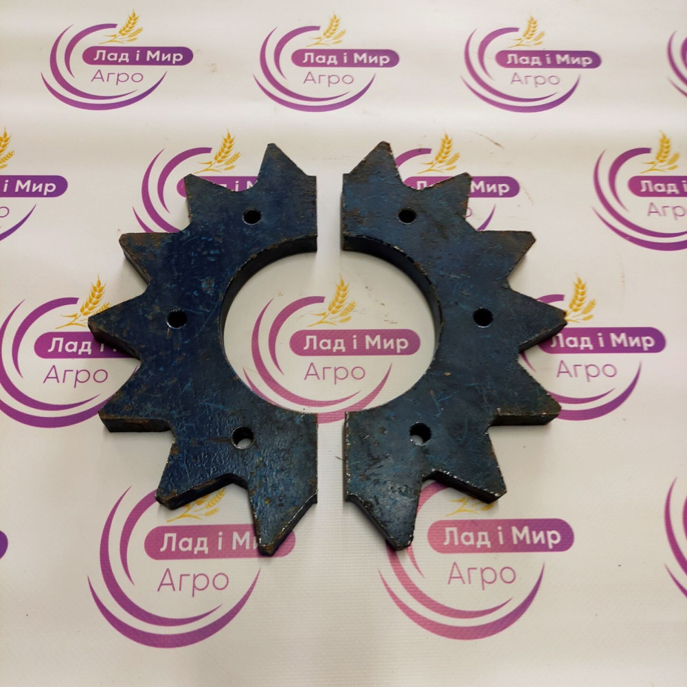 S63365 Drive Sprocket for Tractor Shaft (2 halves) (Wic)