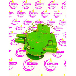 RE262576 Valve (John Deere)